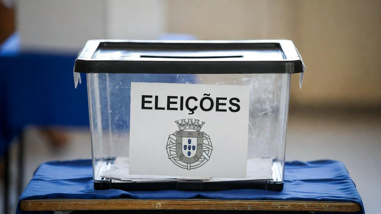Voters cast ballots during Portugal’s presidential election in 2026